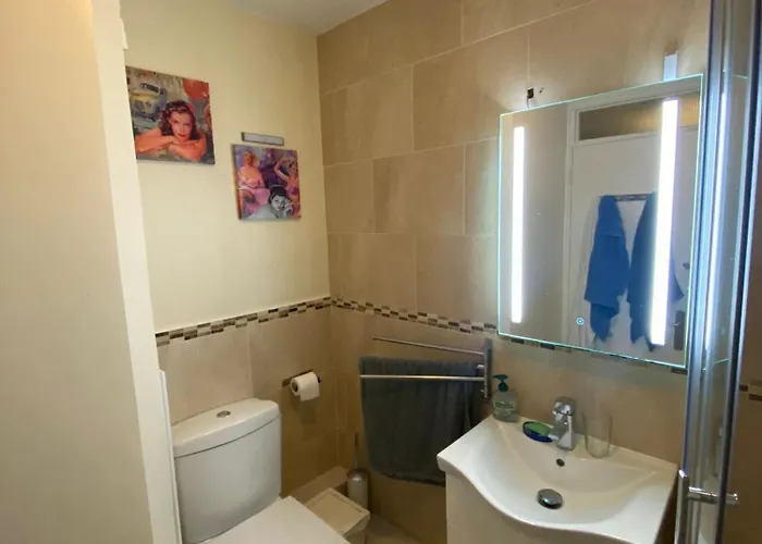 Centre - Tourists And Professionals Apartmán